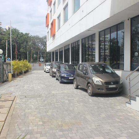 Zone By The Park Coimbatore Exterior foto